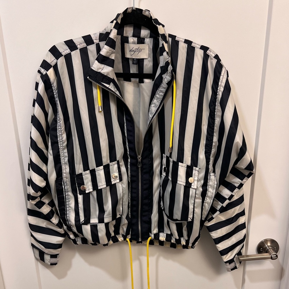 Polyester Jacket. - image 2